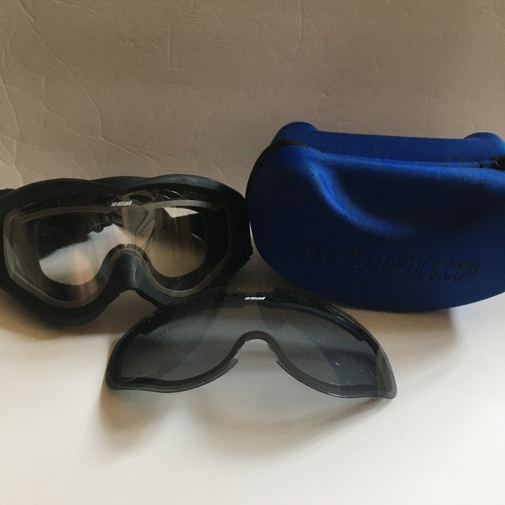 Zeal Optics Gray Lens Snow Ski Goggles with case and extra lens.   See photos
